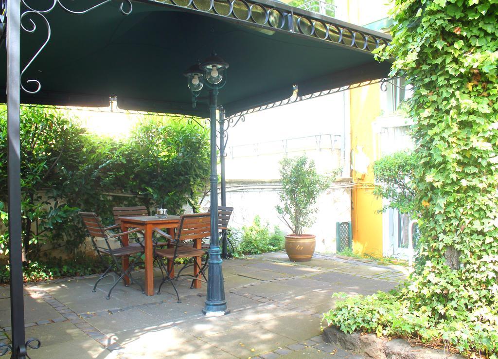 Hotel Eden - Am Hofgarten Бонн Экстерьер фото